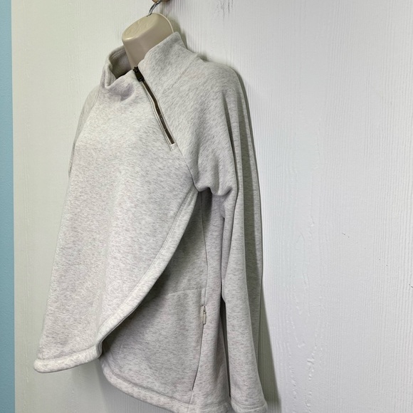 Athleta - Cozy Karma Asymmetrical Pullover Long Sleeve Sweater Size Medium - Picture 7 of 14